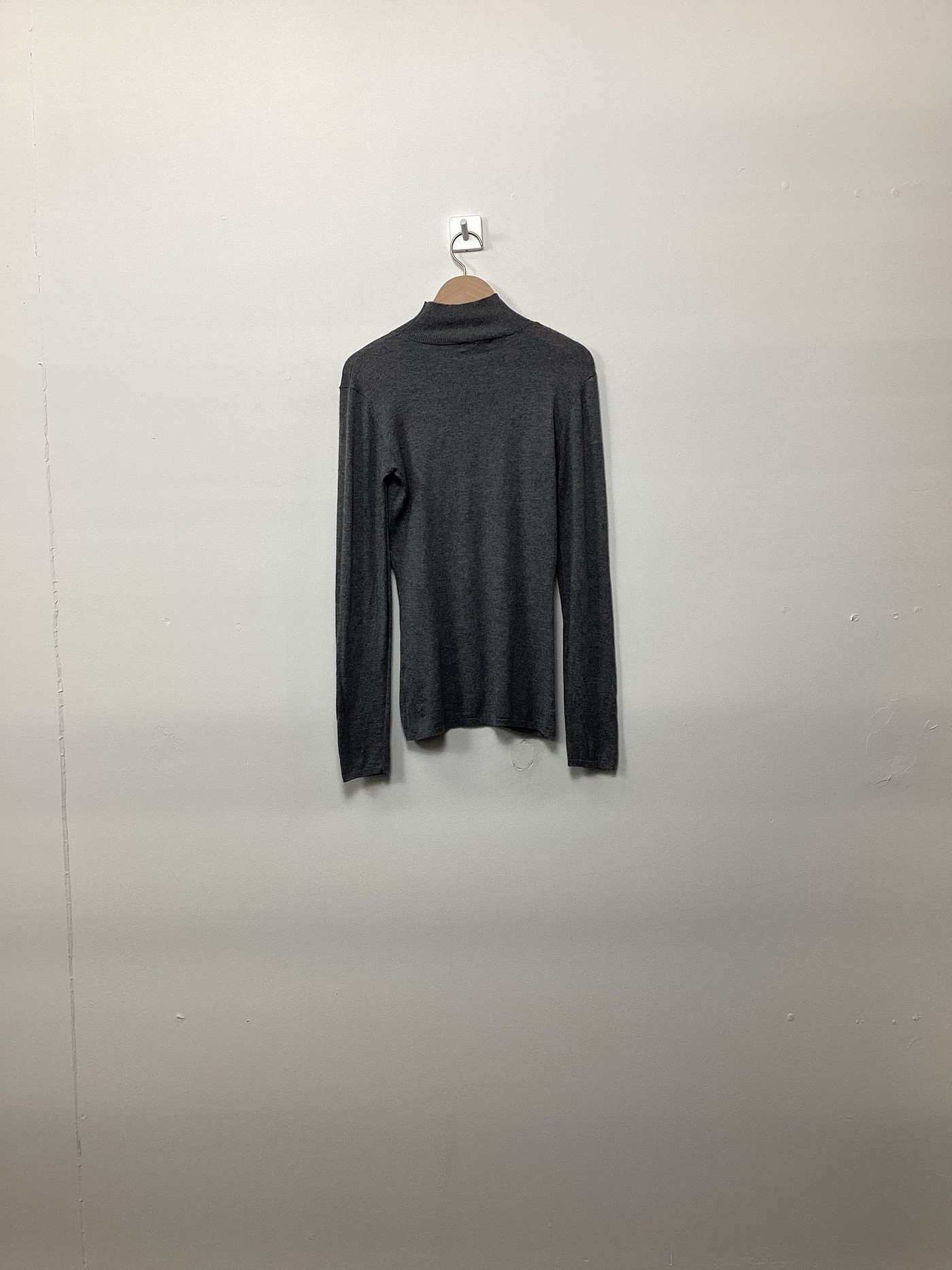 Re-Loved Silk Blend Turtle Neck Grey - Size 8 view 4
